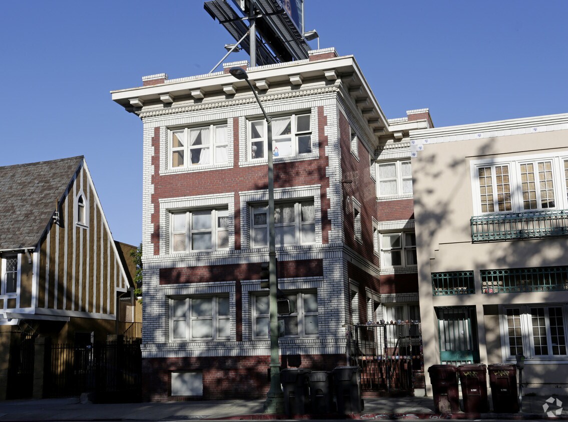 Building Photo - 3027 Telegraph Ave