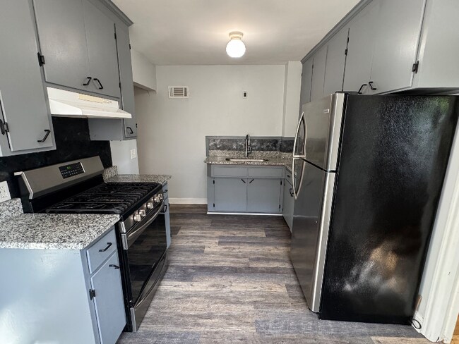 Foto del edificio - 4634 Cedar Ave S
