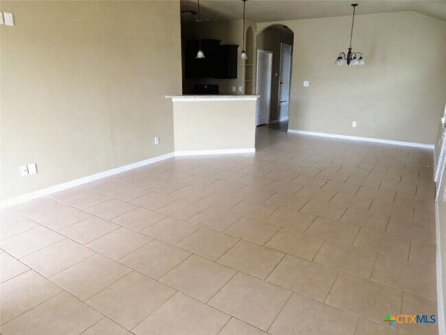 Foto del edificio - 4602 Cambridge Dr