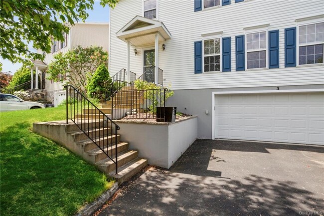 Building Photo - 3 Wimbledon Ct