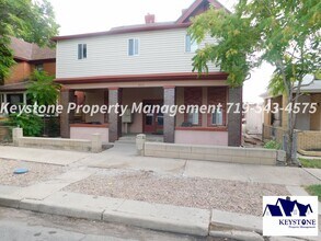 Building Photo - 420 W 10th St