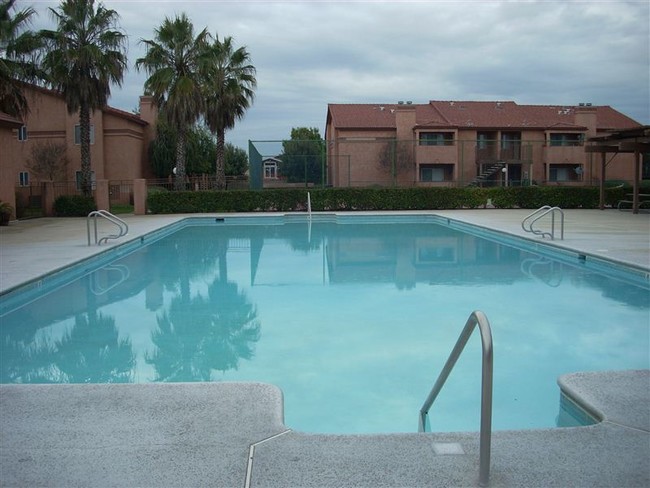 Foto del edificio - 4502 W Palo Alto Ave