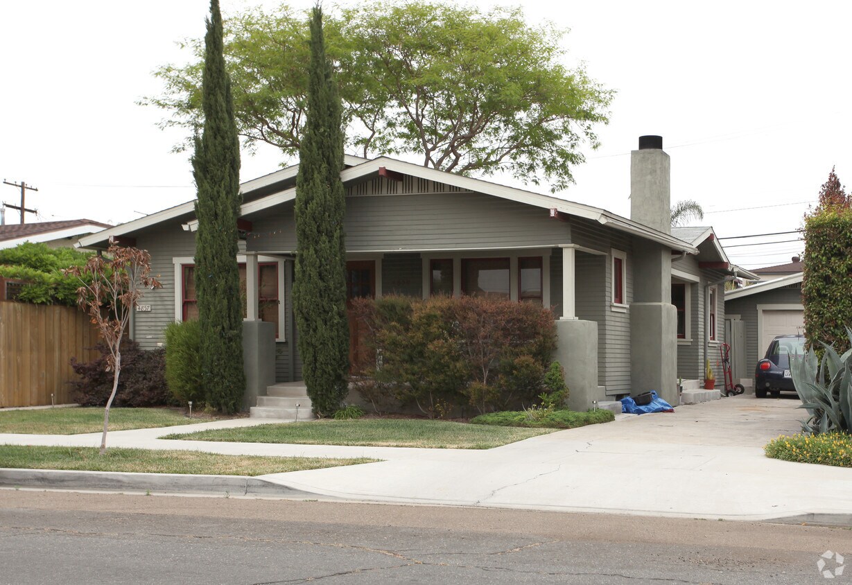 Primary Photo - 4859 Mansfield St