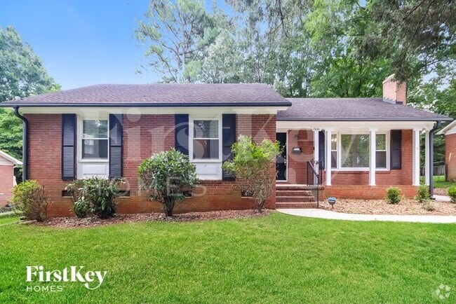 Building Photo - 7031 Ridgebrook Dr