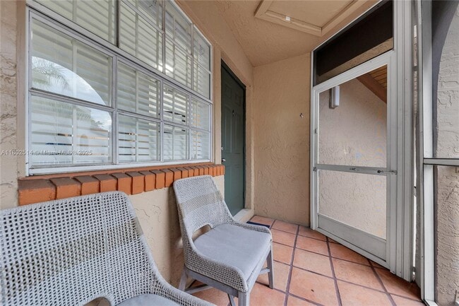 Building Photo - 333 SW 86th Ave