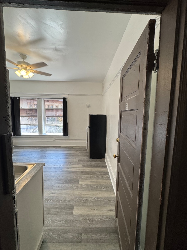 Photo - 1717 W Burnside St Apartment
