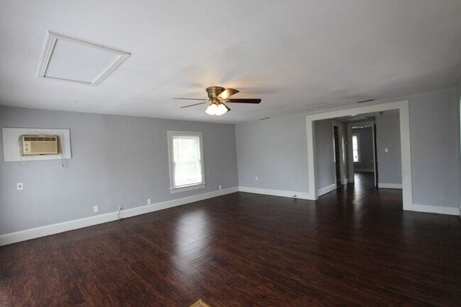 Foto del edificio - Coming Soon: Cozy 1 Bedroom, 1 Bath in Tyler!