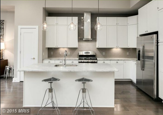 Foto del edificio - 630 14th St NE
