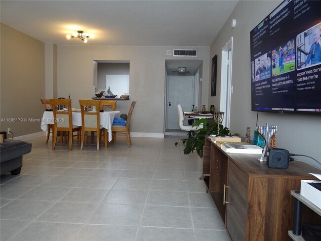 Foto del edificio - 3725 S Ocean Dr