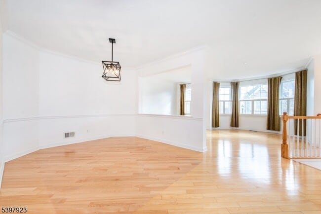 Building Photo - 43 S Shore Dr