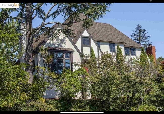 Building Photo - 6344 Snake Rd