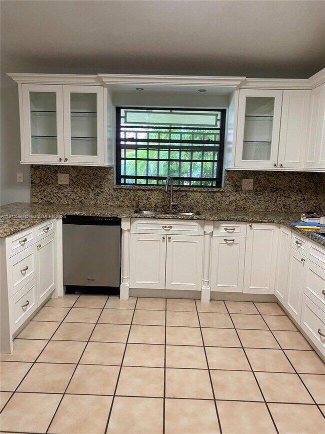 Foto del edificio - 11235 SW 32nd St