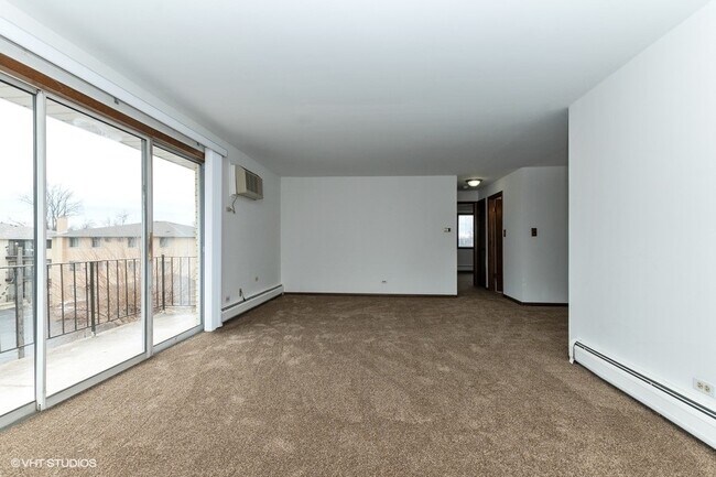 Foto del edificio - 5825 W 103rd St