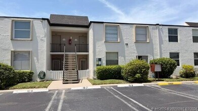 Building Photo - 15 Willowbrook Ln