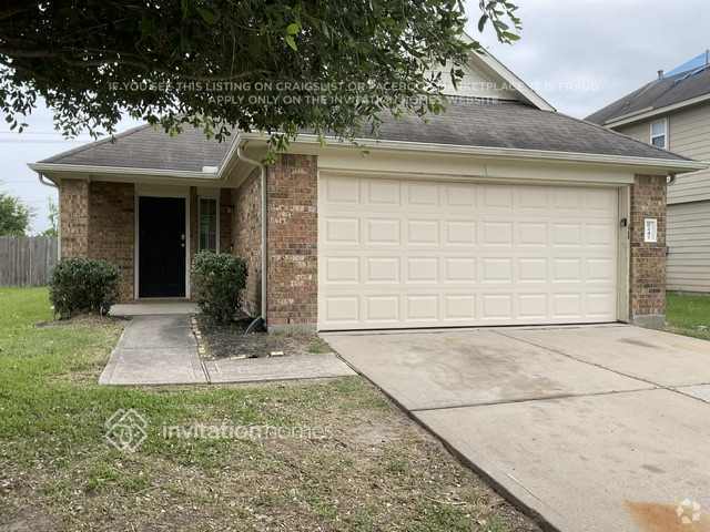 Building Photo - 6247 El Granate Dr