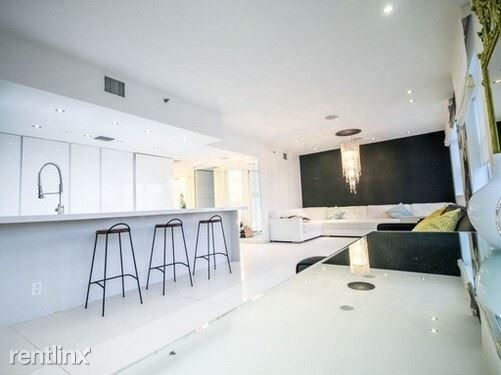 Building Photo - 2 br, 2 bath Condo - 800 N 8th St Unit 235