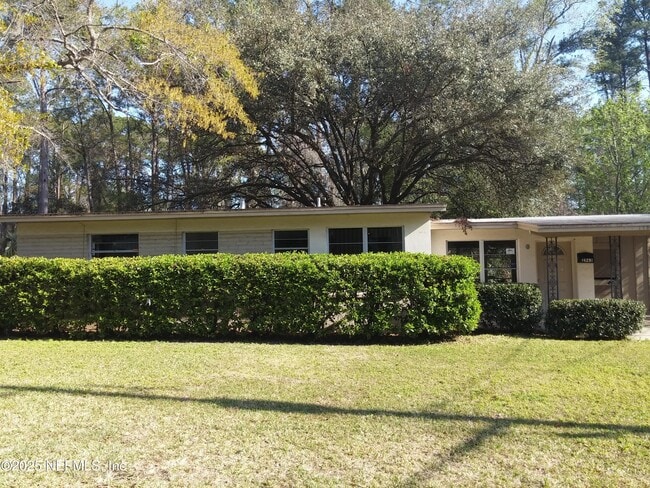 Foto del edificio - 7963 Lemans Dr