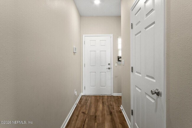Building Photo - 9787 Fiddleback Ln