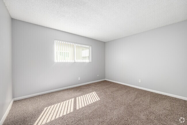 3BR, 2BA - 1248SF - Primary Bedroom - Arroyo Vista Apartments