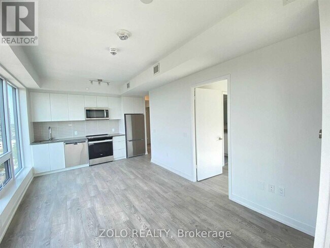 Photo du bâtiment - 8868 Yonge St