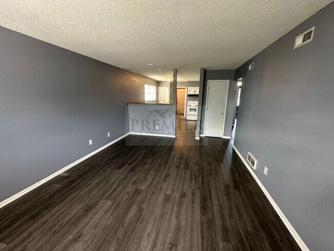 Foto del edificio - 305 N 3rd St