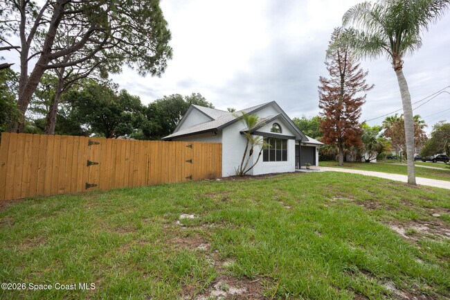 Building Photo - 6655 Corto Rd