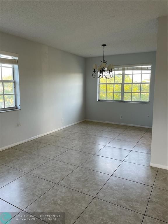 Foto del edificio - 333 SW 86th Ave