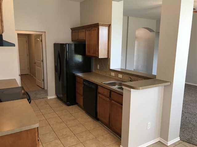 Building Photo - 432 Lone Oak Drive