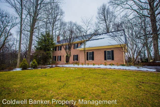 Building Photo - 4 br, 3.5 bath House - 103 Anne Glass Road