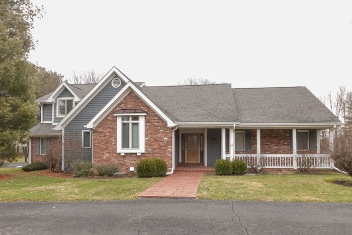Foto principal - Large Wooded Lot in Carmel Schools!