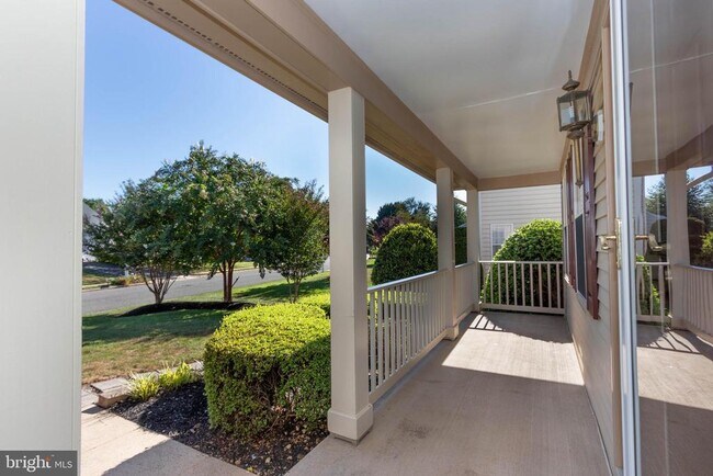 Foto del edificio - 8029 Folkstone Rd