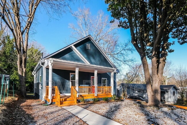 Photo - 1321 Bridges Ave SW House