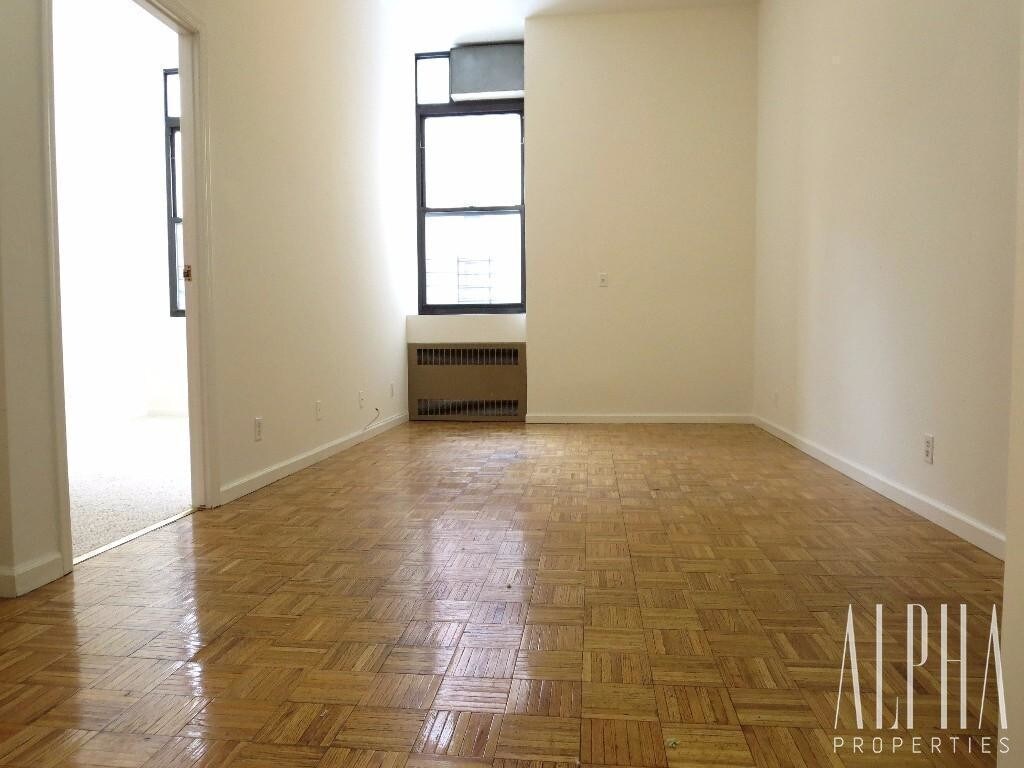 Primary Photo - 203 Rivington St