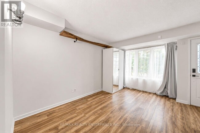 Building Photo - 818 Buttonbush Ct