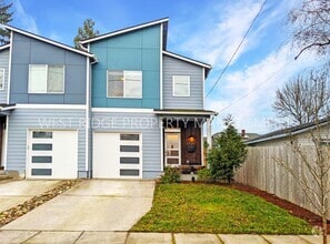 Building Photo - 6836 N Hudson St