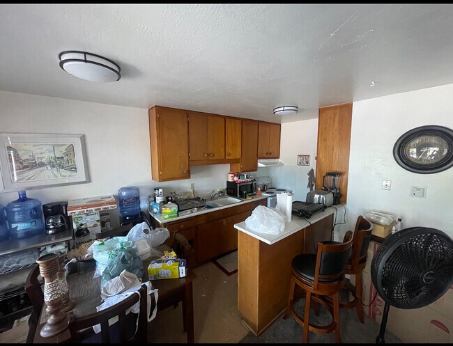 Foto del edificio - 1146 Central Ave