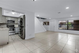 Building Photo - 2530 Coral Springs Dr