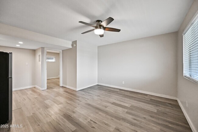Building Photo - 3025 N 32nd St