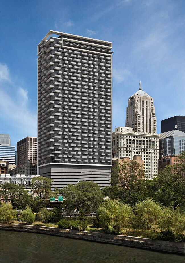 Building Photo - 235 W Van Buren St