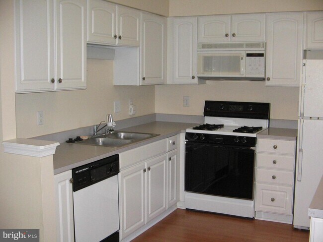 Foto del edificio - 120 Foxview Dr