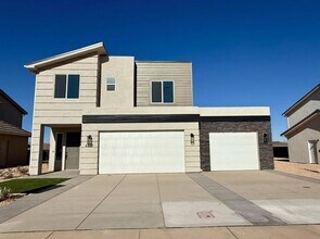 Building Photo - 4237 El Capitan Wy
