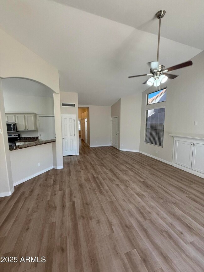 Foto del edificio - 3440 E Southern Ave