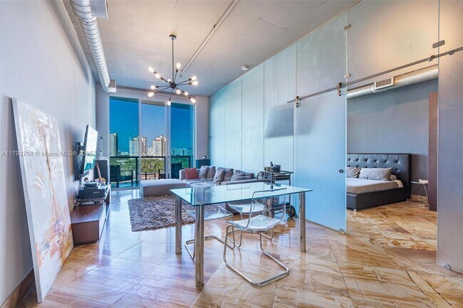 Foto del edificio - 3029 NE 188th St