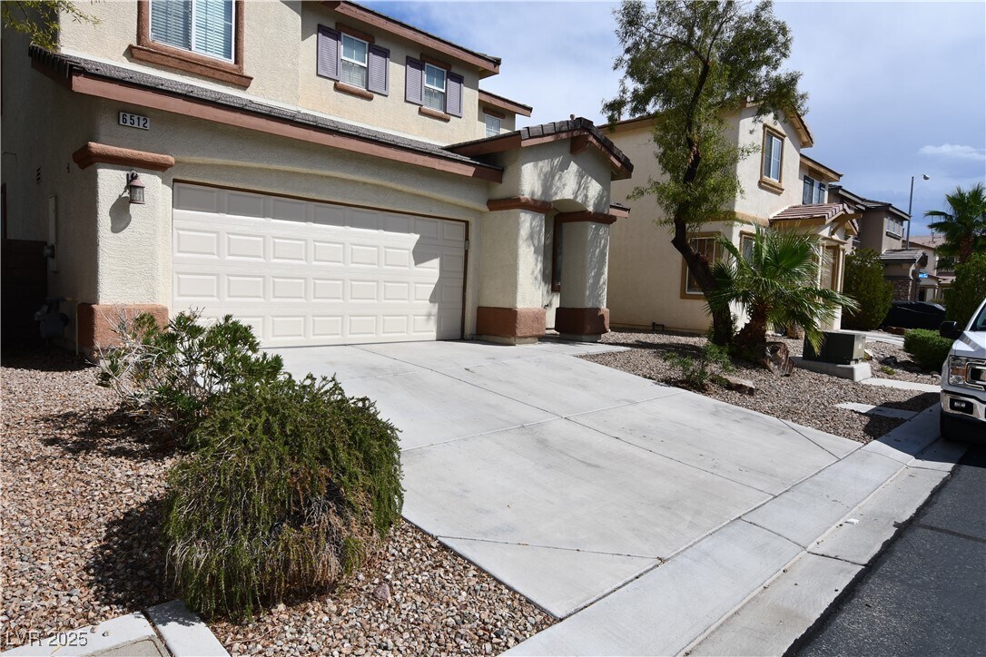 Foto principal - 6512 N Setting Moon St
