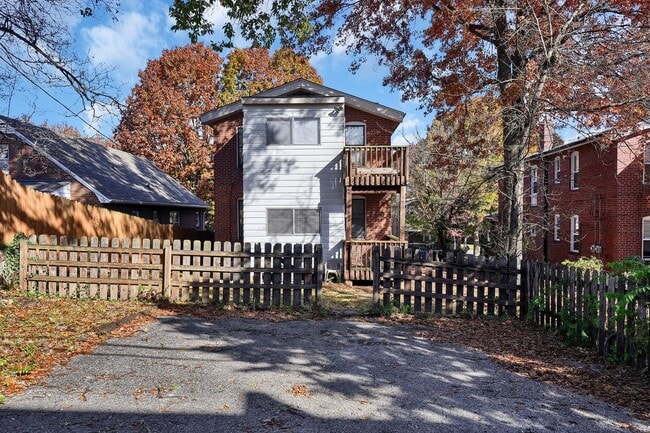 Building Photo - 7702 Lile Ave