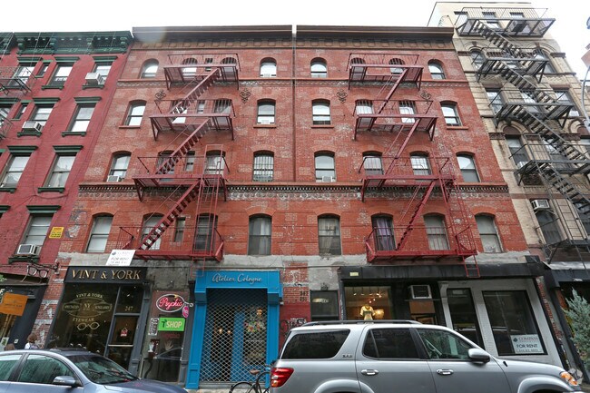 Building Photo - 247-251 Elizabeth St
