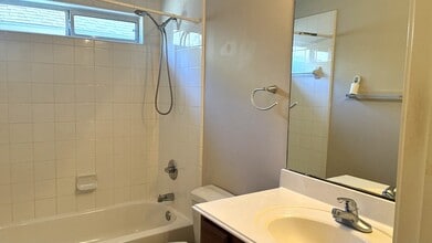 Building Photo - 3418 Cypress Landing Ct