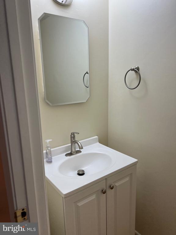Building Photo - 13310 Preuit Pl