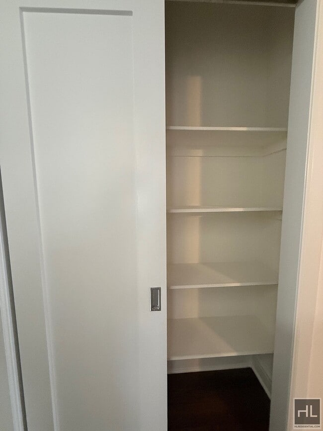 Building Photo - E 87 ST Near Lex. 4/5/6 & Q Train, Dishwasher & NO Broker's Fees!