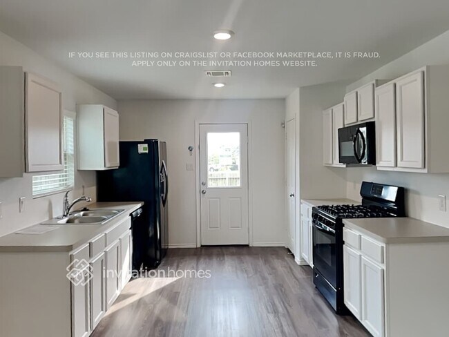 Foto del edificio - 5924 Rimini Landing Ln